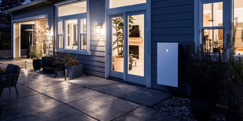 tesla powerwall 3 during a blackout providing power